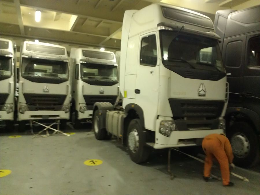 8 units Howo A7 tractor truck to Zimbabwe Customer