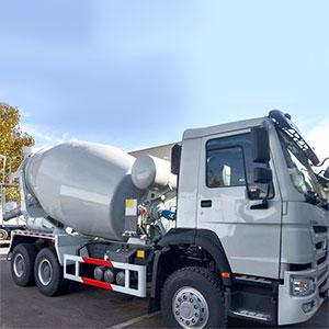 Use Howo mixer truck concrete loading and unloading precaution