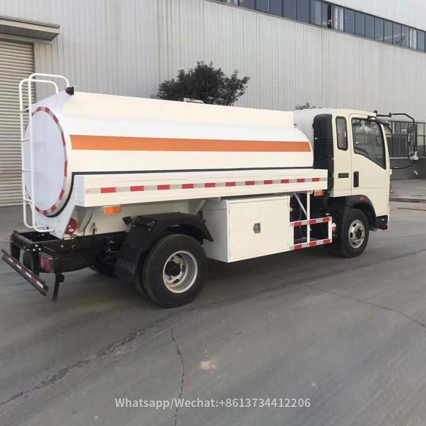 Howo 6 Wheeler 5000L Fuel Tanker Truck