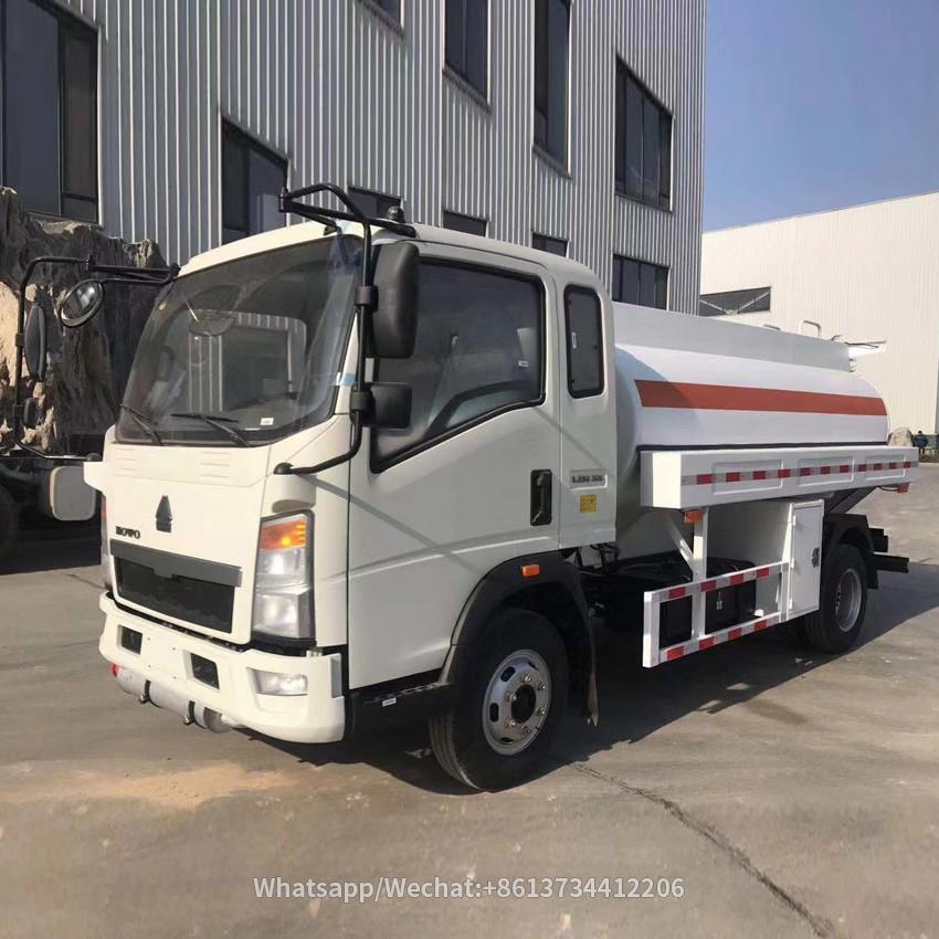 Howo 6 Wheeler 5000L Fuel Tanker Truck