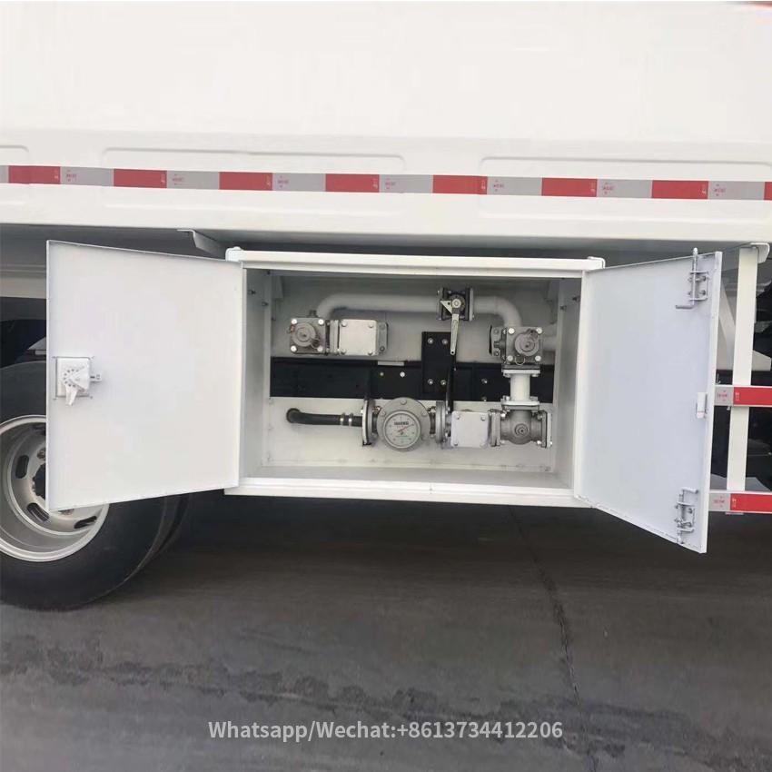 Howo 6 Wheeler 5000L Fuel Tanker Truck