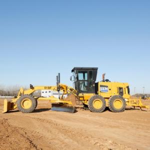 SEM 919 Motor Grador