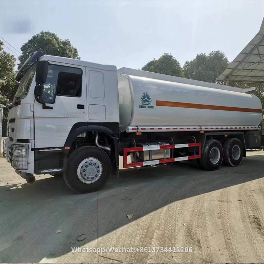 Sino Truck Howo Ten Wheeler Oil Tanker Truck