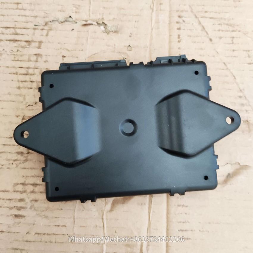 Sinotruck HOWO A7 Truck Cabin Spare Parts Door Switch Controller WG1664331064