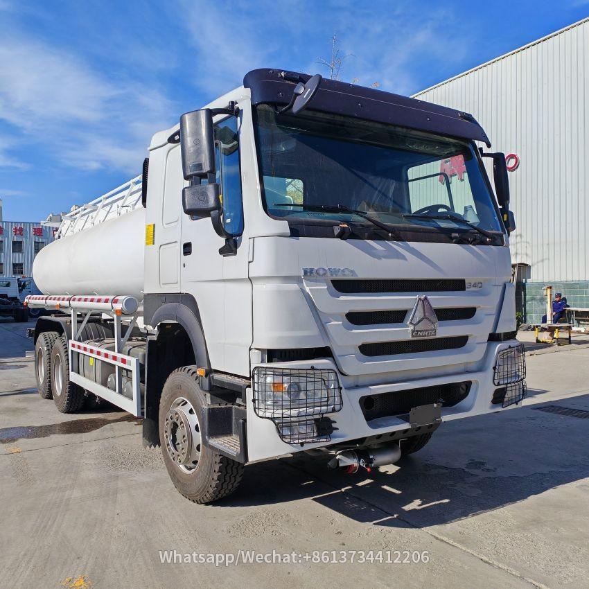 Sinotruck Howo 10 Wheel Fuel Tank Truck