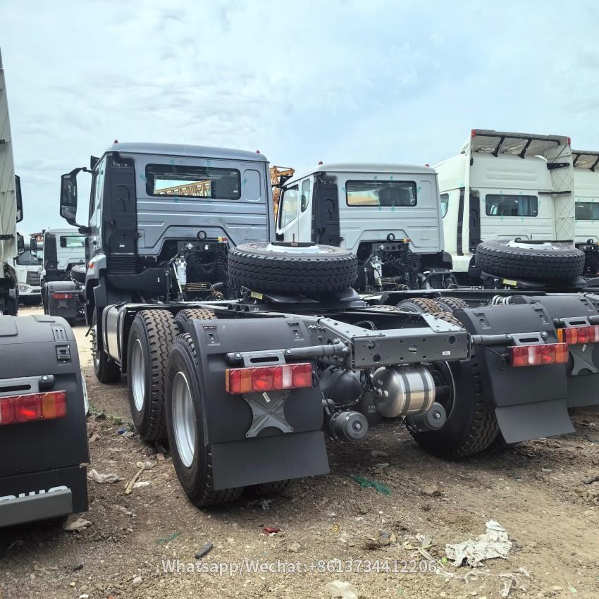 Sinotruk 6X4 Howo NX Truck Head