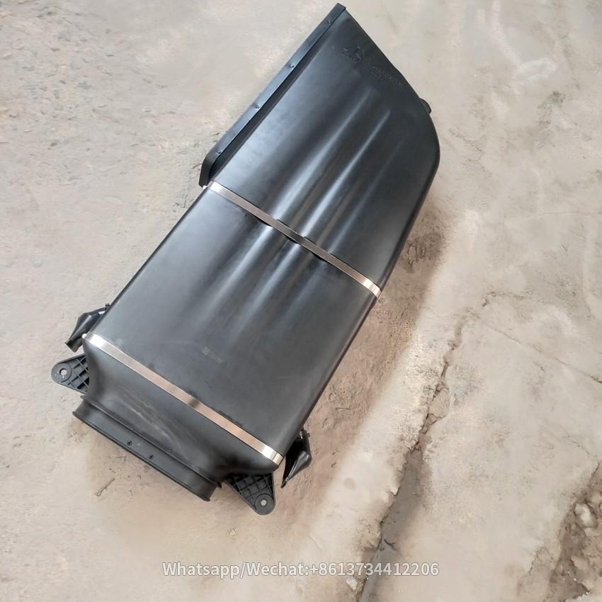 Sinotruk HOWO A7 Air Intake Pipe Assembly with WG9925190131