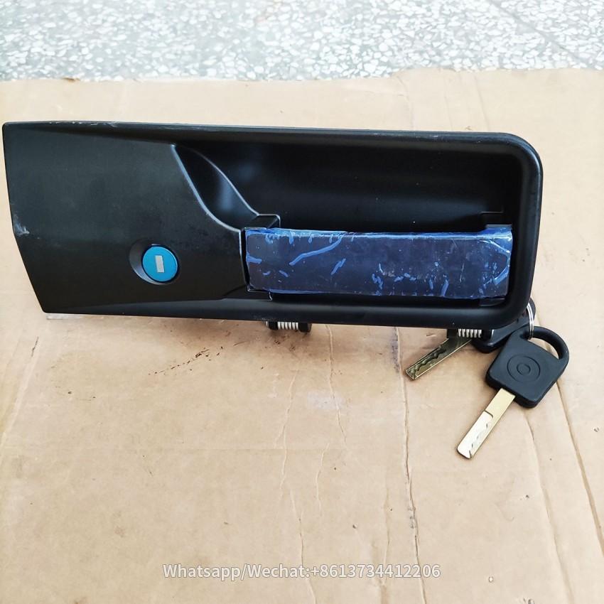 Sinotruk HOWO A7 Truck Parts Door Outer Handle WG1664340005