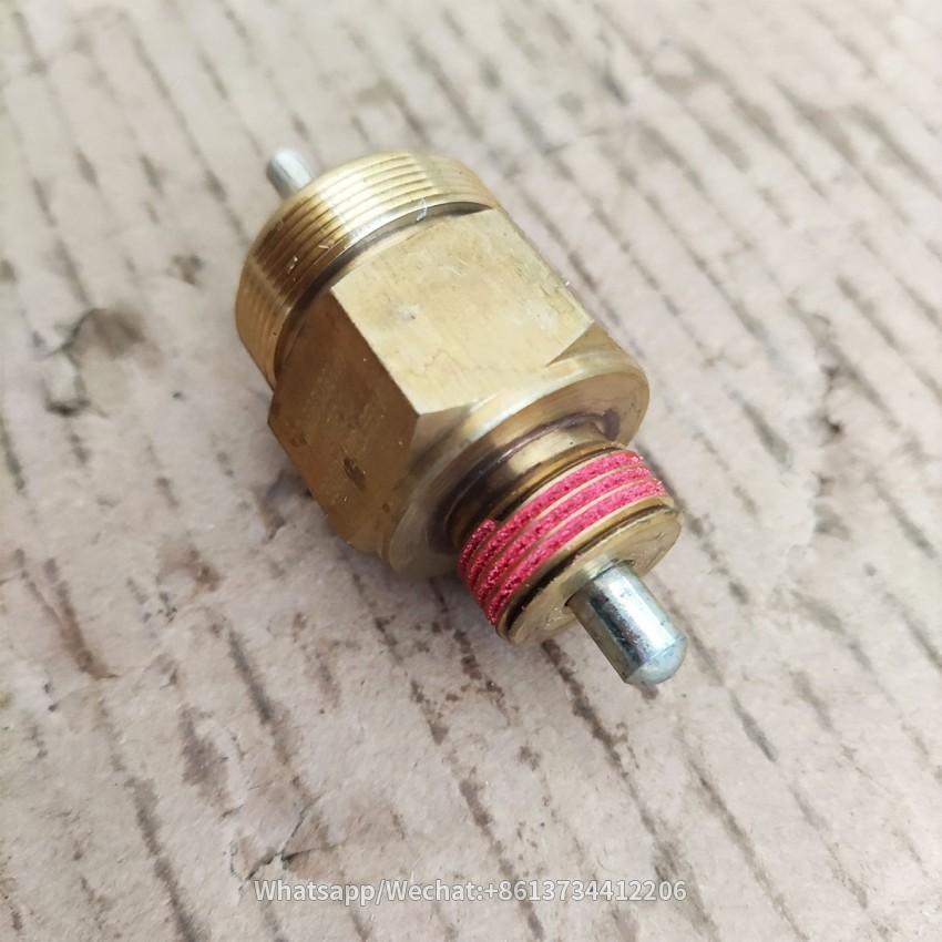 Sinotruk HOWO Pressure Switch WG9100710069 Shacman Truck Spare Parts