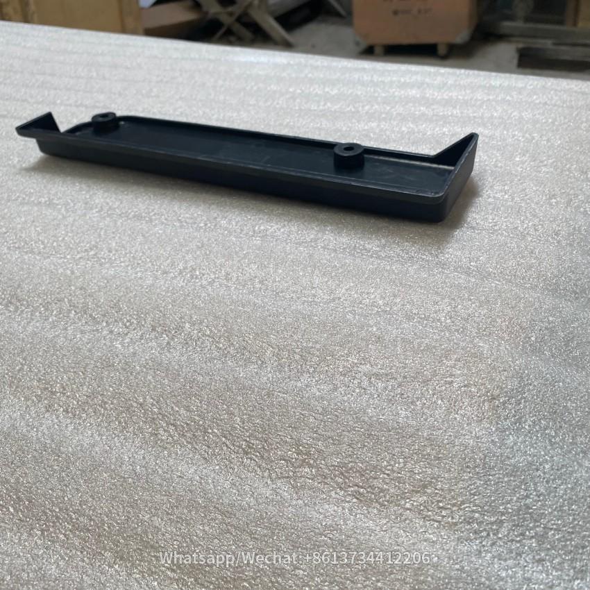 Sinotruk HOWO T7h Cab Spare Parts LOWER LEFT PEDAL COVER WG1664230053