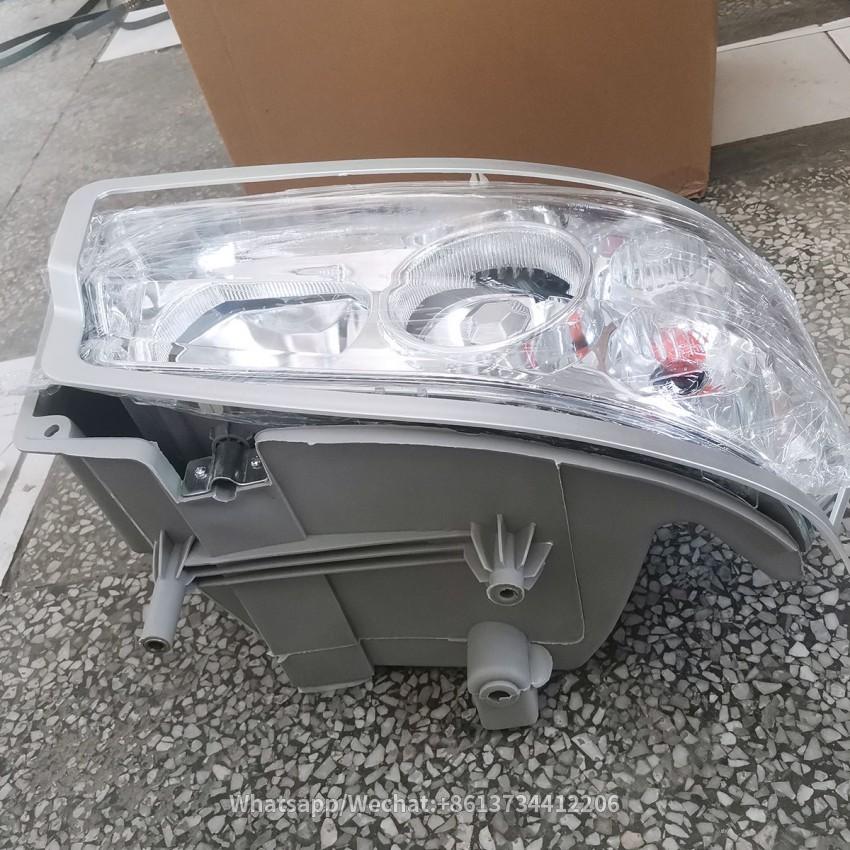Sinotruk HOWO Truck Body Parts Headlights Head Lamp WG9719720002