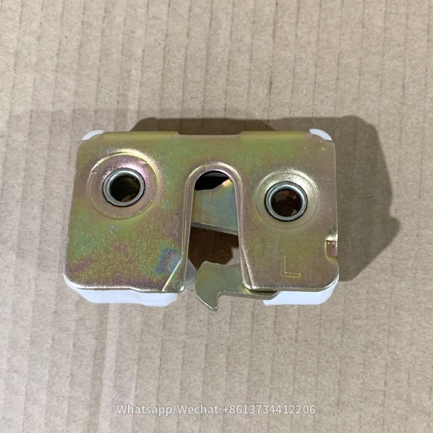 Sinotruk HOWO Truck Parts Cab Door Lock Block WG1642340012