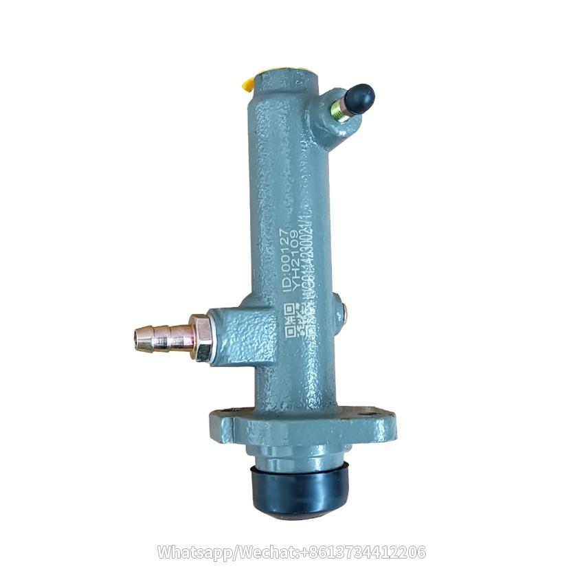 Sinotruk HOWO Truck Parts Clutch Master Pump WG9114230021