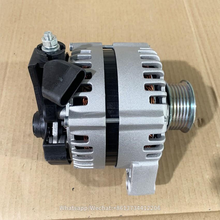 Sinotruk HOWO Truck Spare Parts 28V/70A Alternator VG1095094002