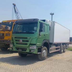 Sinotruk Howo 400hp 10 Wheeler 6x4 Refrigerated Truck