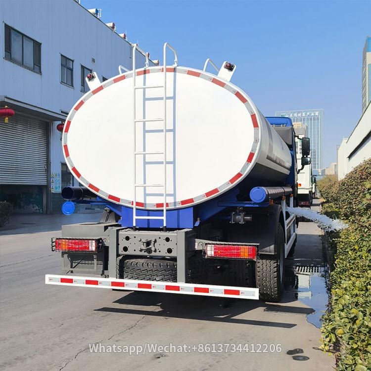 Sinotruk Howo 4x2 6Wheeler water tank Truck