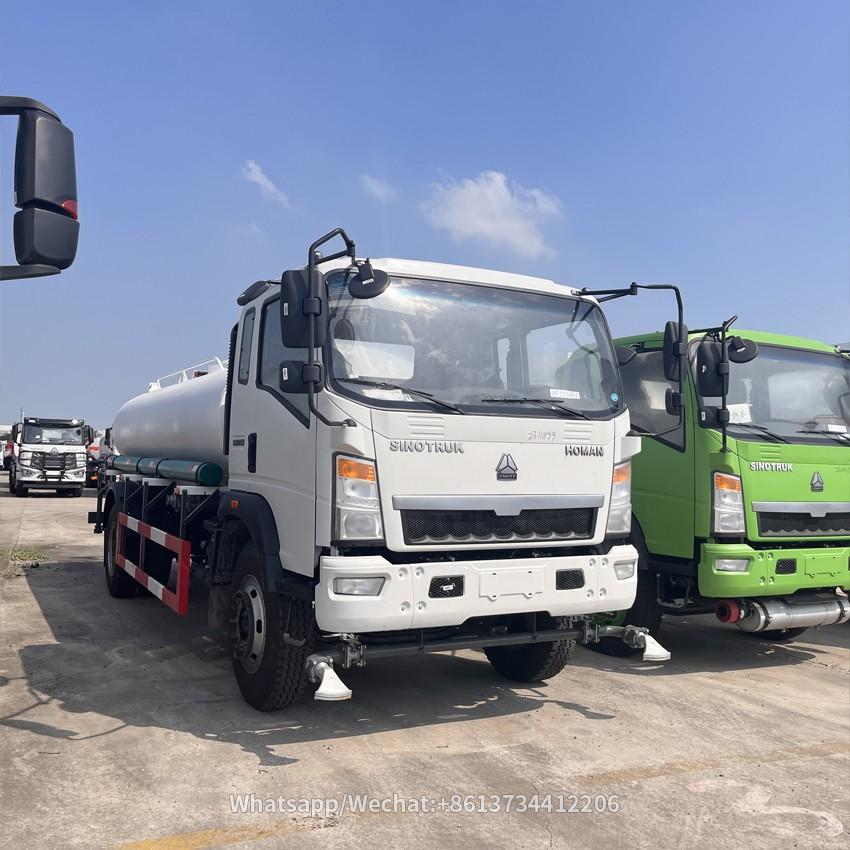 Sinotruk Howo 8000L Fuel Tanker Truck
