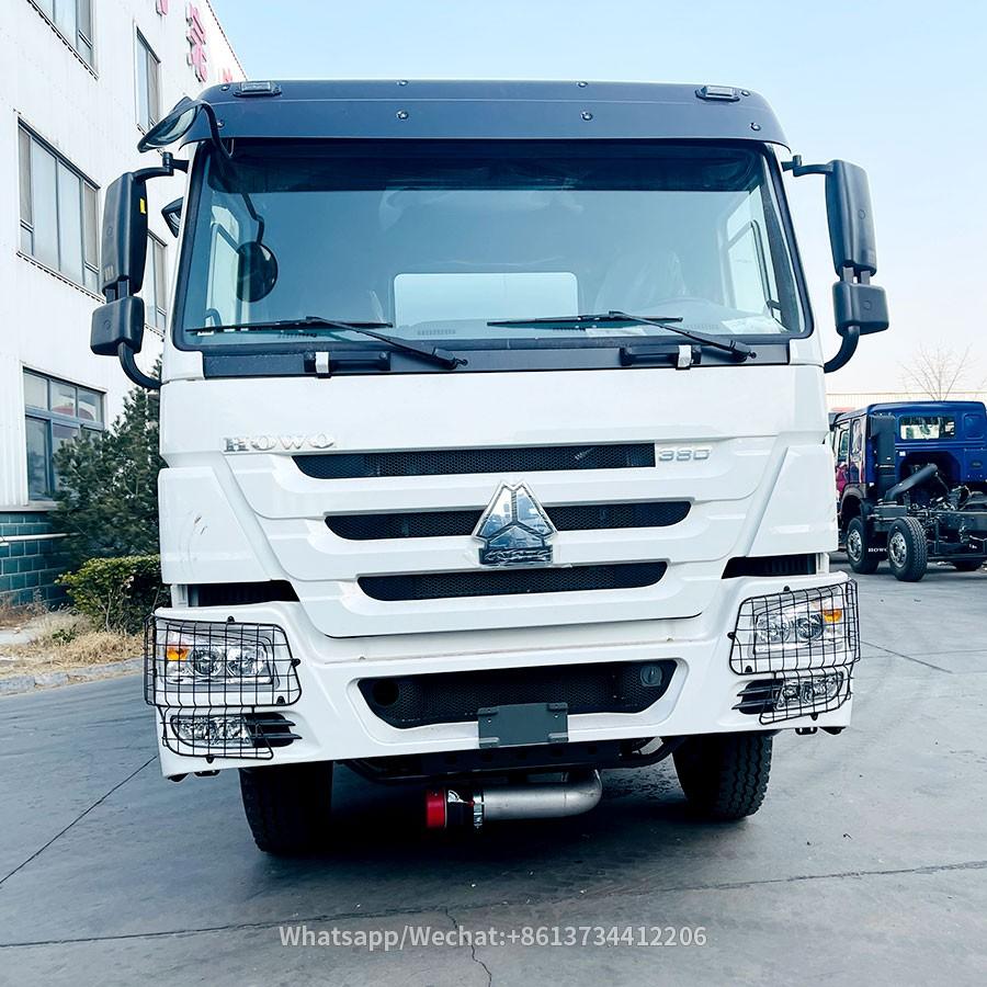 Sinotruk heavy duty Howo 6X4 25000liters 10 wheeler fuel tanker