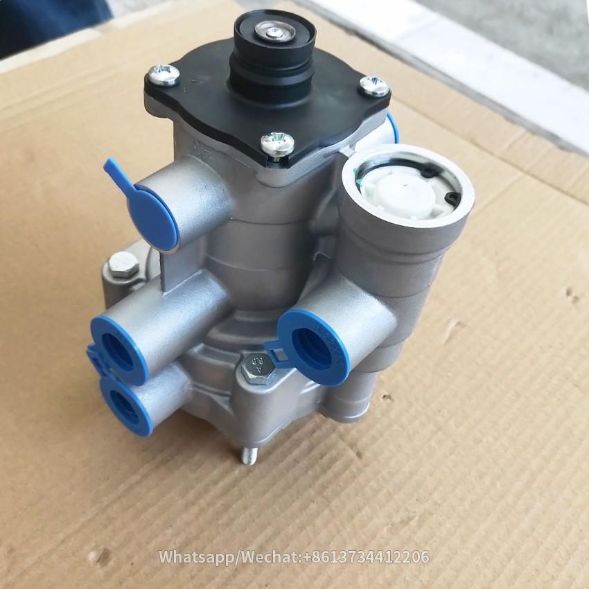 Trailer Control Valve Spare Parts for SINOTRUK HOWO Part No. WG9000360525